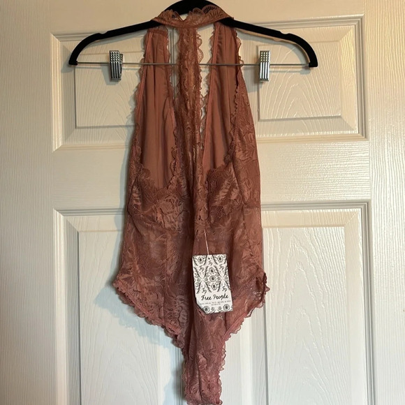 Free People Everyday Lace NWT women’s pink bodysuit size XS - Picture 6 of 11